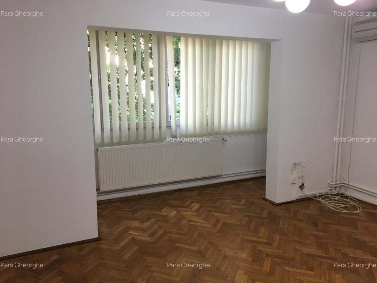 Apartament cu 4 camere decomandat în Take Ionescu - 1