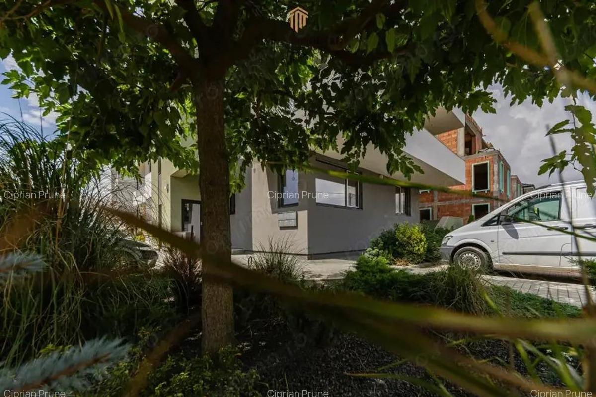Spa?iu comercial ultramodern terasa, 2 parcari & intrare separata - 19