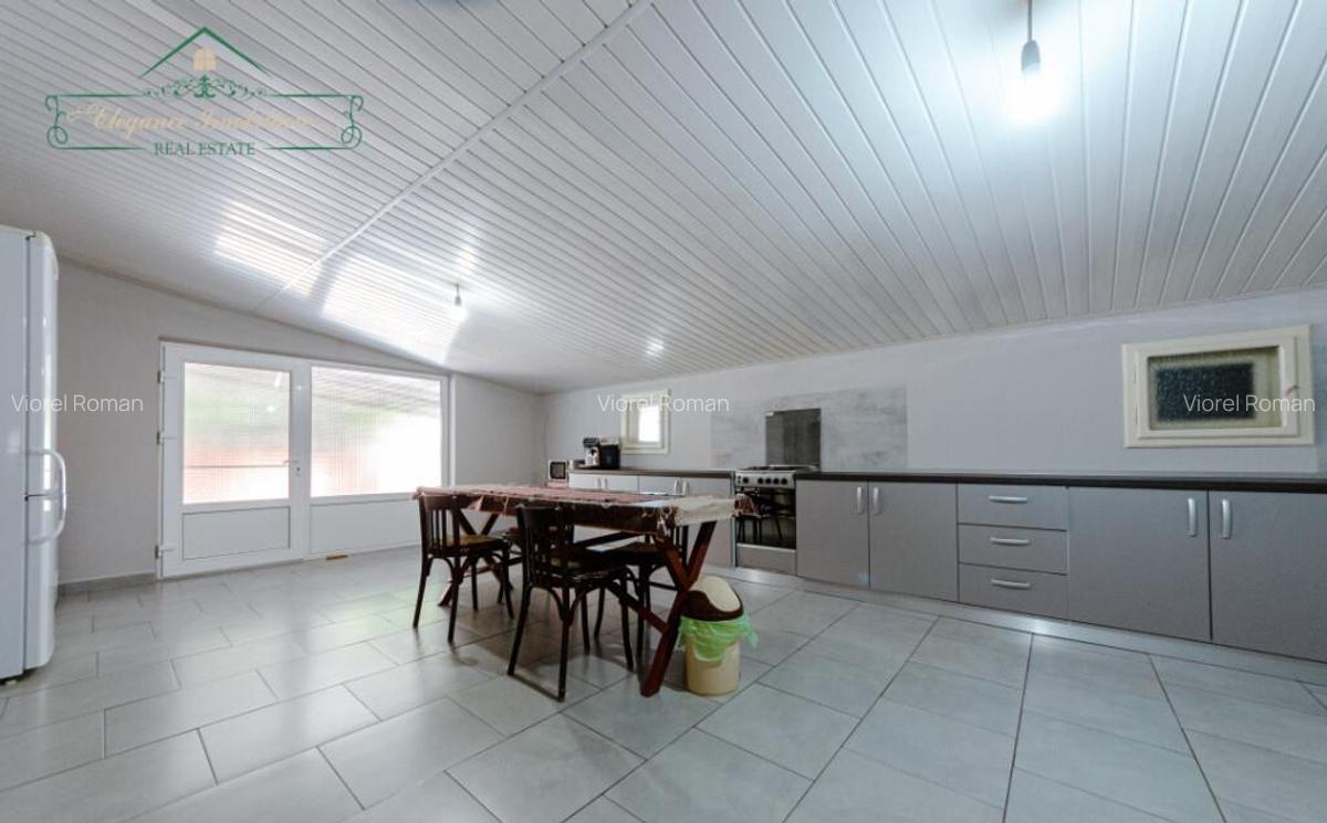 Casa cu 4 camere, centrala proprie si 1440 mp teren, Comuna - 10