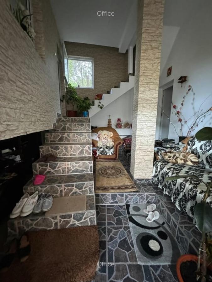 Casa 4 camere, anexe, recent renovata, foisor, teren 781mp, Izvoru, DB - 6