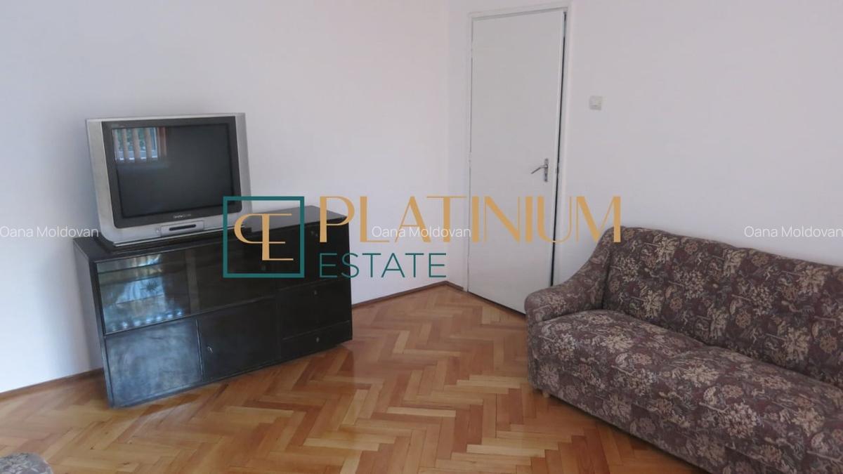P4563 Apartament cu 3 camere, zona Centrala/Piata 700 - 4