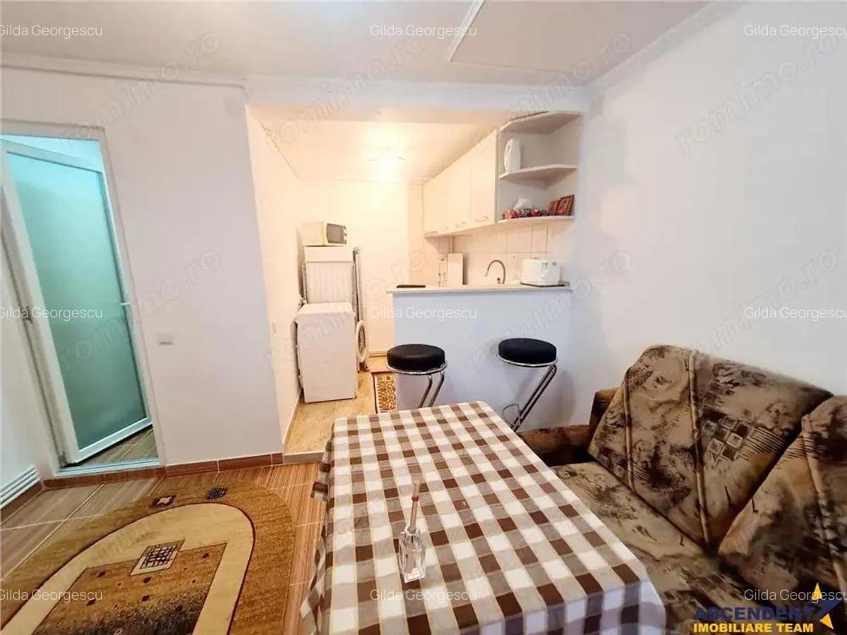 Corp de casa, proprietate tip studio, gata de mutat, Central, Brasov - 4