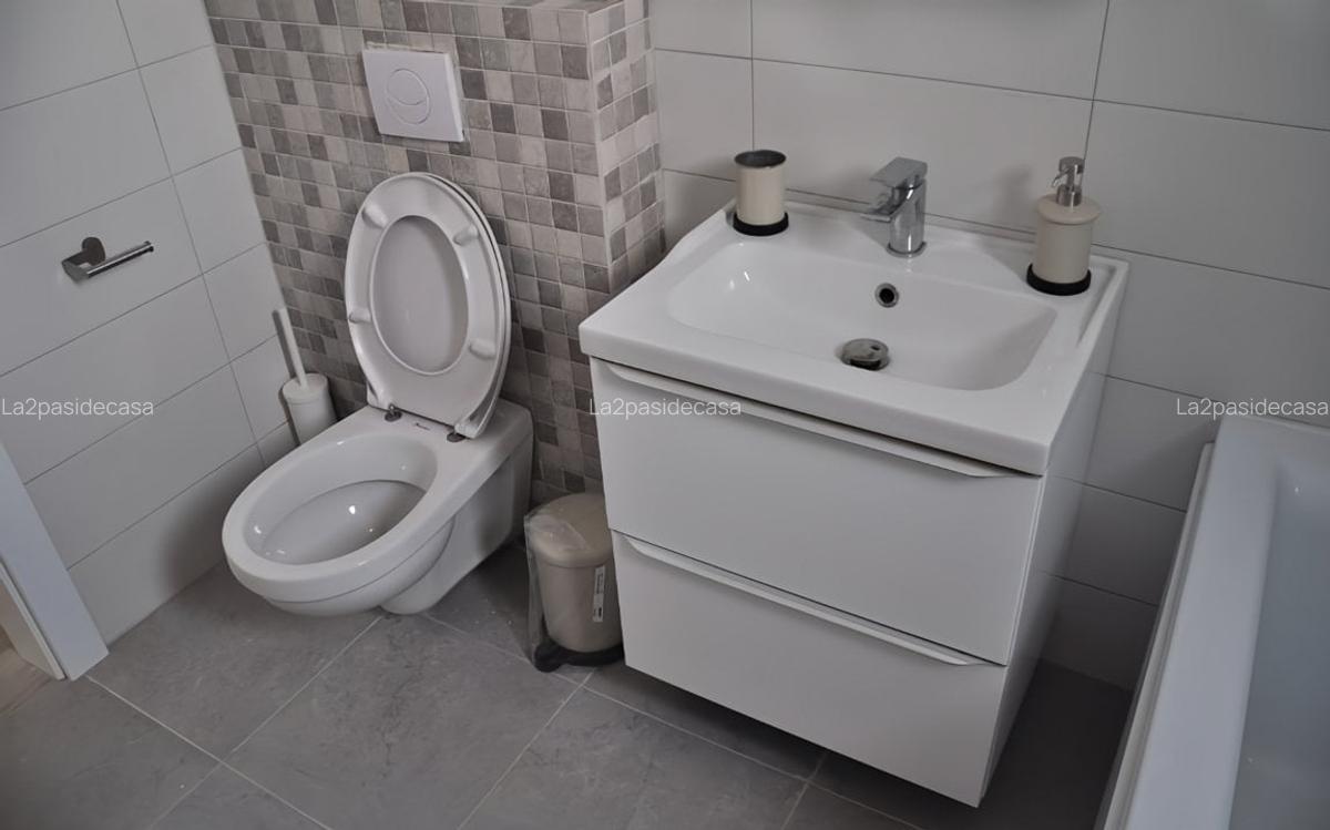 Apartament de inchiriat pe malul marii Mamaia Nord - 4