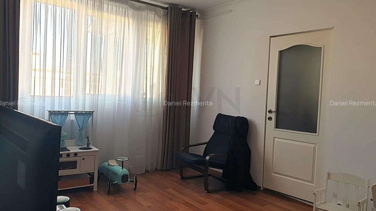 REA1022329 2 Camere Mihalache 1 Mai Piata Chibrit - 2