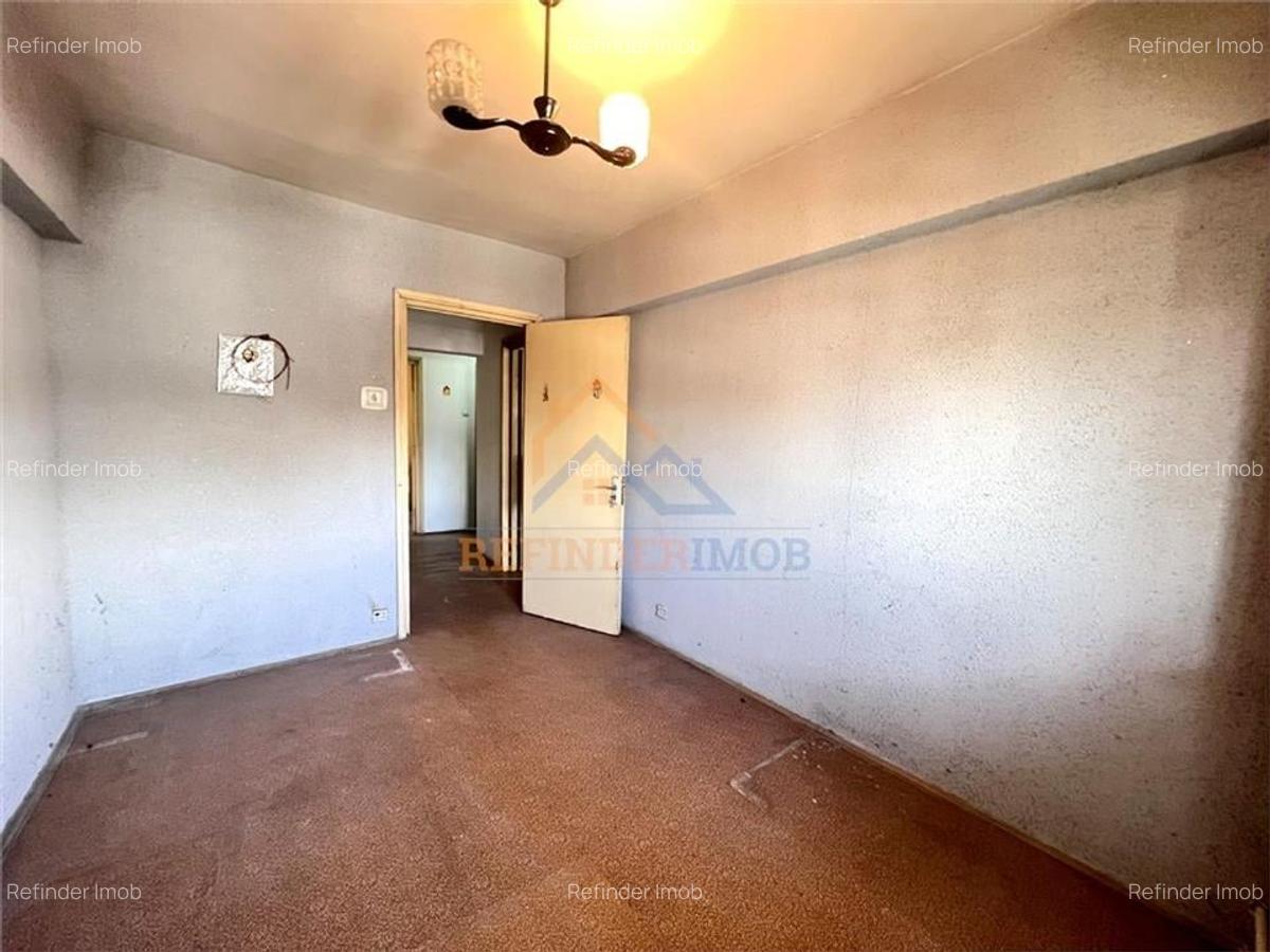 Vanzare Apartament 3 camere 2 bai, bloc din 1980 - Drumul Taberei - 8