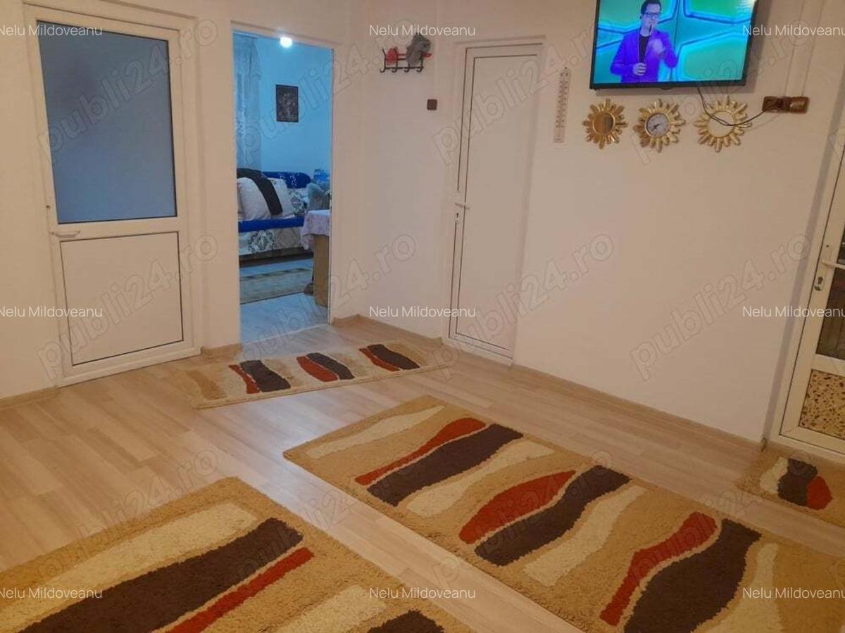 Casa de vanzare 23 august - 1