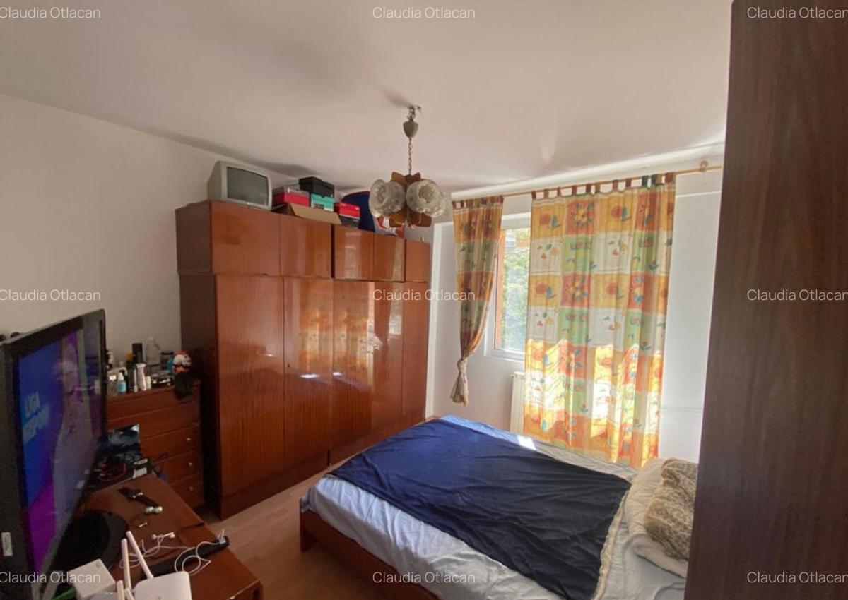 Apartament 3 camere Str.Trestiana , Sector 4 - 3