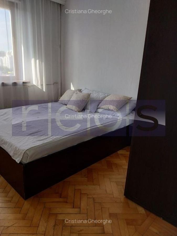 Apartament cu 4 camere decomandat în Dristor - 6