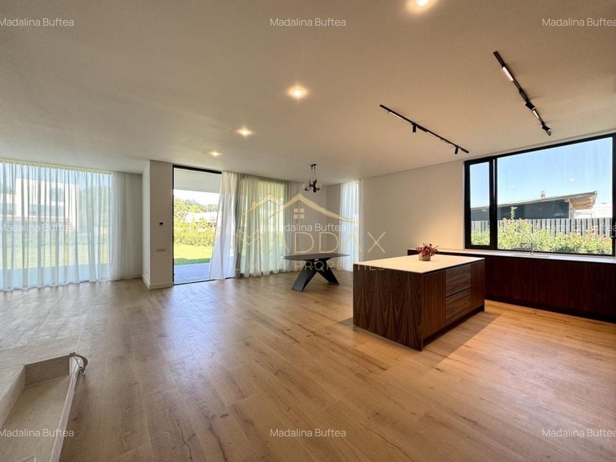 Vila Exclusivista in Mijlocul Naturii *959mp teren*/ 420mpc / Balotesti - 2