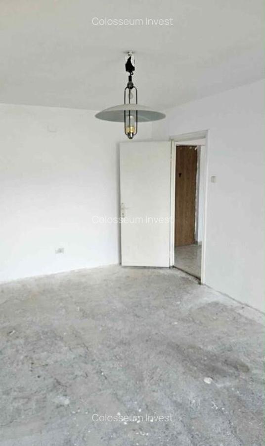 Apartament 2 camere, semidecomandat - zona Garii - 4