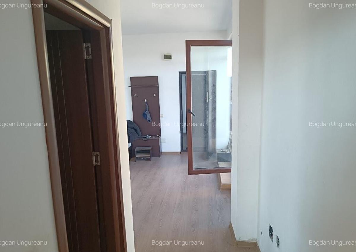 Garsoniera 40 mp utili + Terasa 48.5 mp - Zona Sfinti - 7