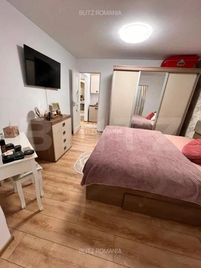 Apartament 4 camere mobilat si utilat-zona buna - 2