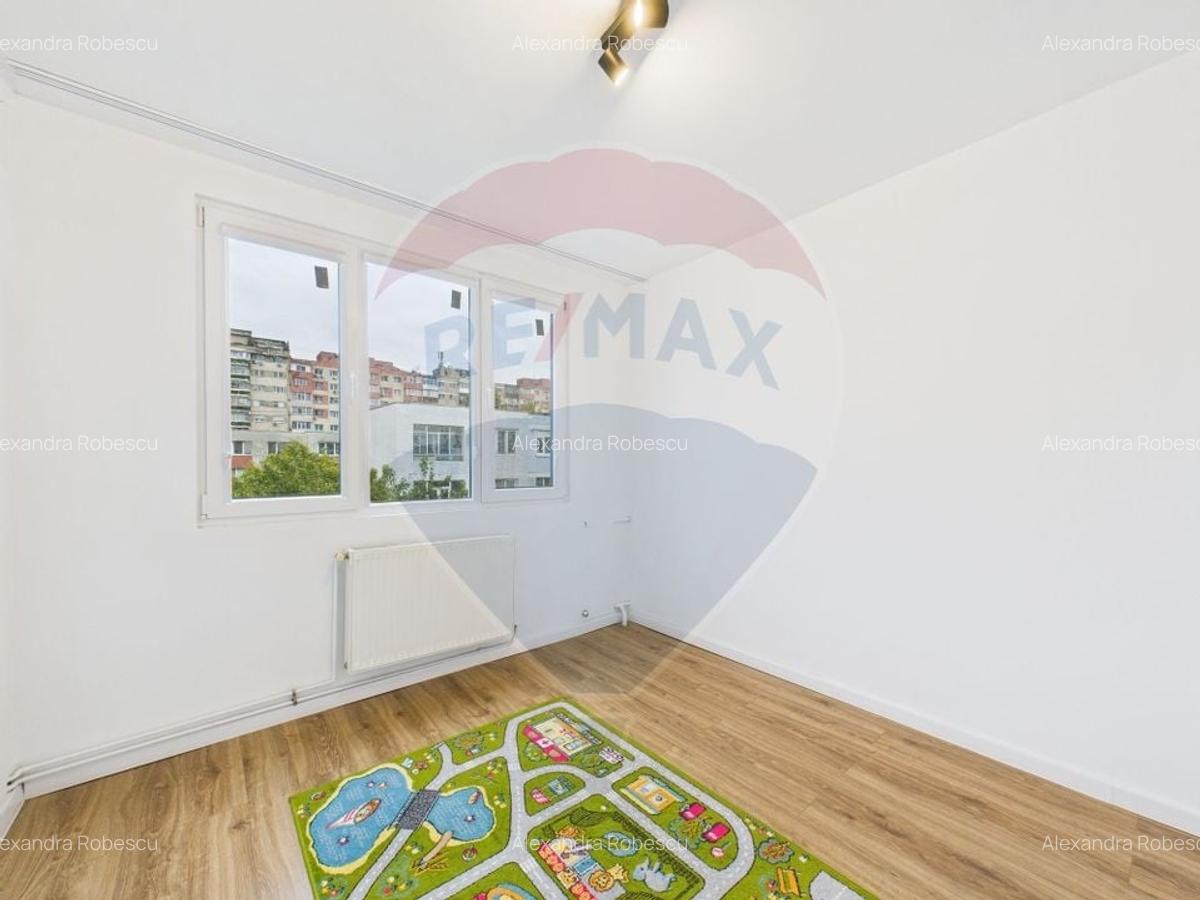 Apartament cu 4 camere de vanzare - Rahova - 11