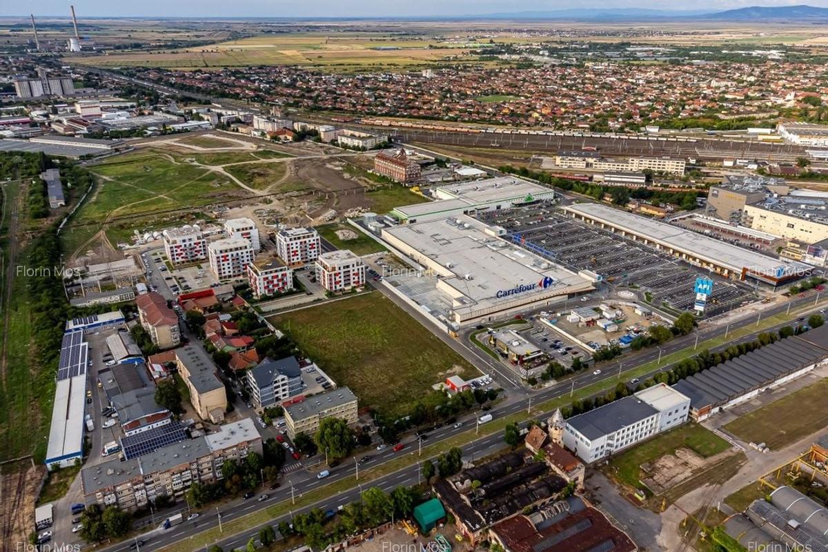 Teren de casă 300 mp - toate utilitățile, zonă ARED lângă AFI - 6
