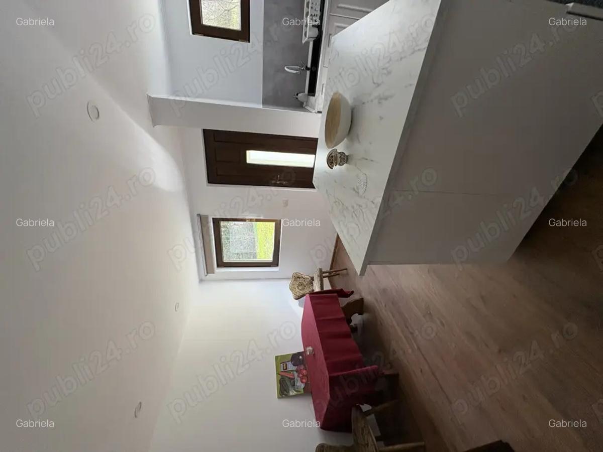 PRET REDUS: Sinaia apartament cu 3 camere, curte, terasa, langa centru - 7