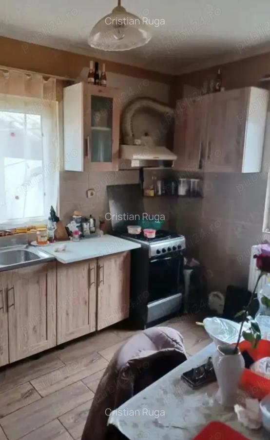 Casa ingrijita de vanzare - 4 Casa ingrijita de vanzare - 4