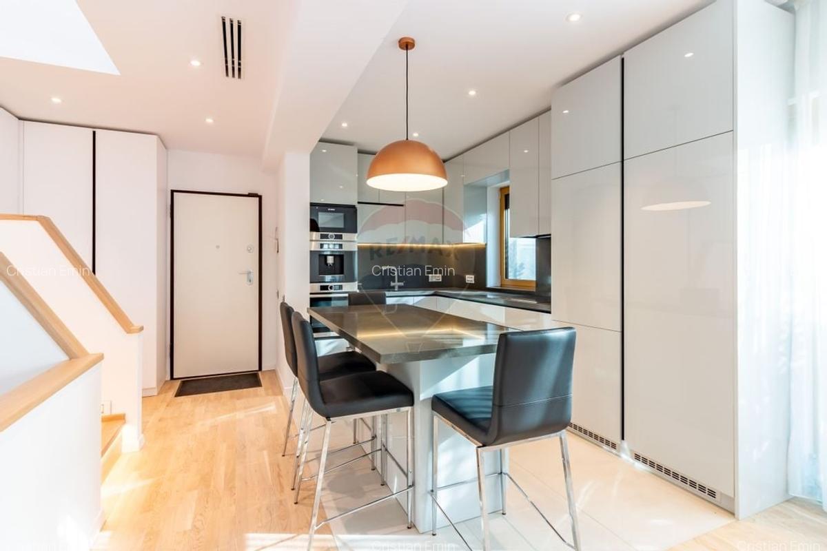 Apartament cu 4 camere semidecomandat, mobilat în Eminescu - 17