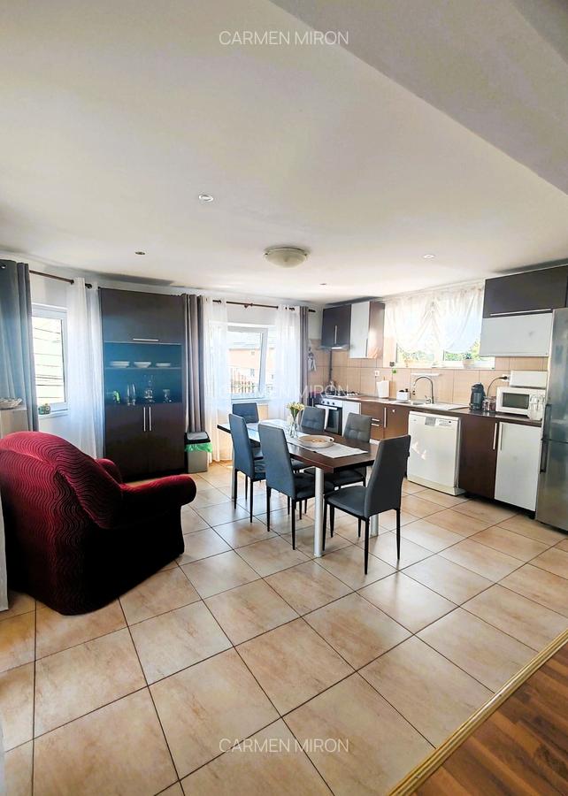 Apartament modern cu 4 camere semidec. in apropiere de UMF - 4