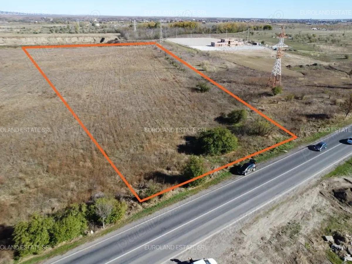 Teren intravilan 45 000 mp. , deschidere 150 ml. ,drum de acces pe 3 laturi, - 2 Teren intravilan 45 000 mp. , deschidere 150 ml. ,drum de acces pe 3 laturi, - 2