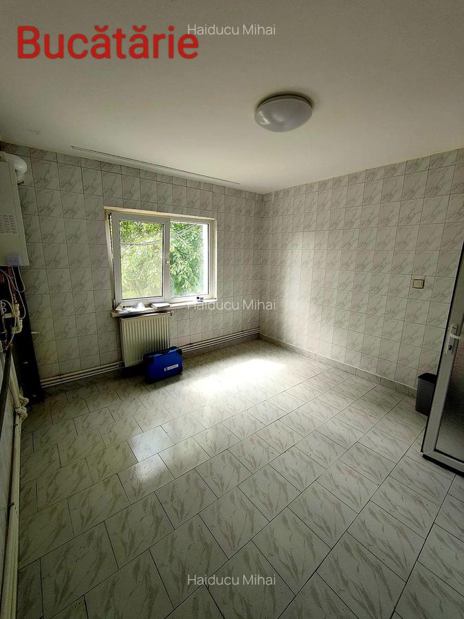 2 camere Războieni / blocuri P.uri , Decomandat / Centrală / Negociabil ! - 8 2 camere Războieni / blocuri P.uri , Decomandat / Centrală / Negociabil ! - 8