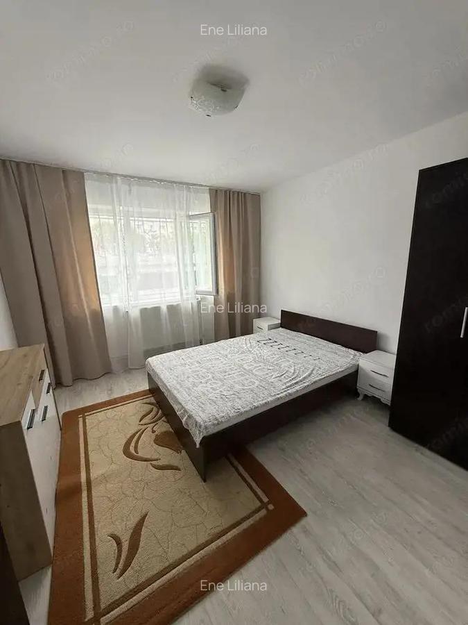Apartament 2 camere de inchiriat Piata din Sud, etaj 1 - 6