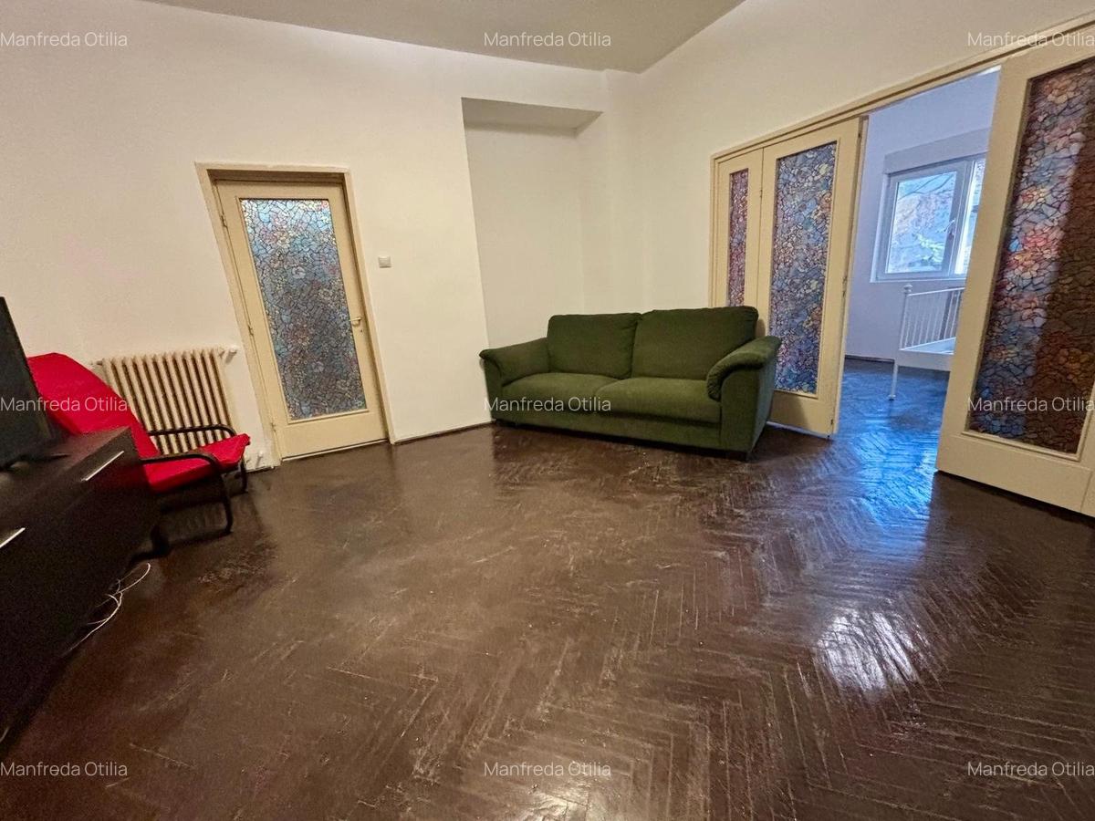 Inchiriere apartament cu 3 camere CA Rosetti - 1