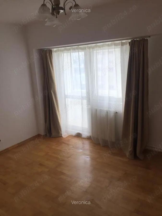 Inchiriere apartament 3 camere decomandat, bucatarie mobilata, Nerva Traian - 4