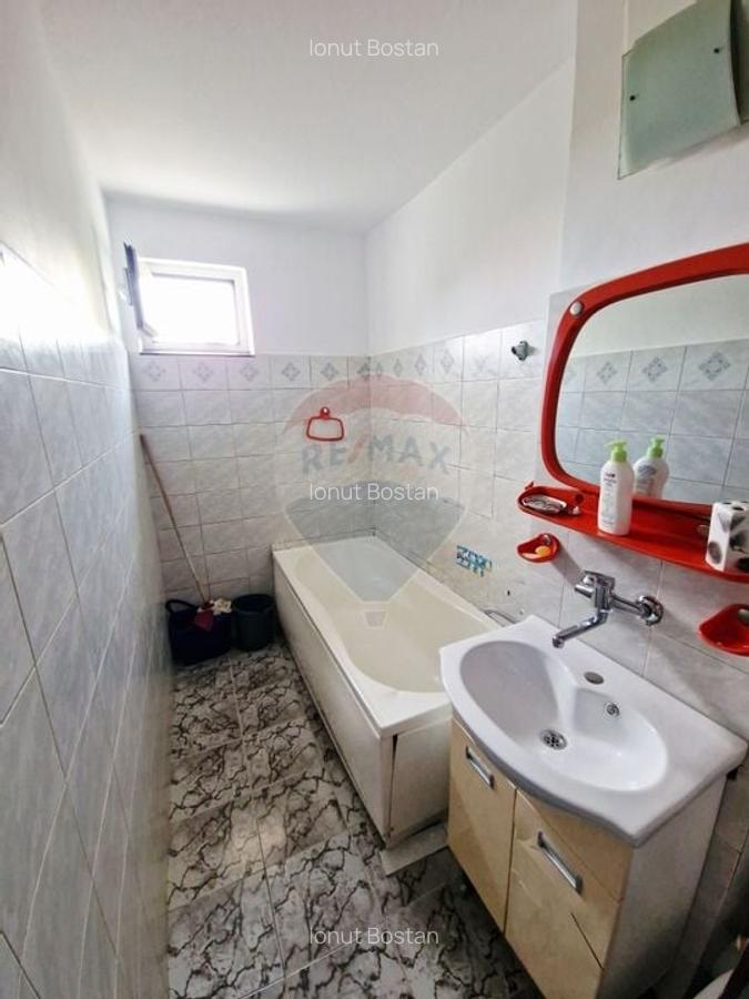 Apartament spatios cu balcon - P. Neamt - 8