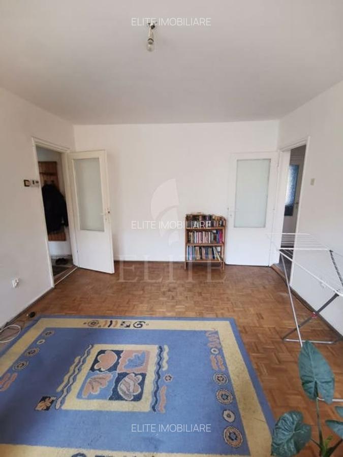 Apartament cu 3 camere semidecomandat în Grigorescu - 1