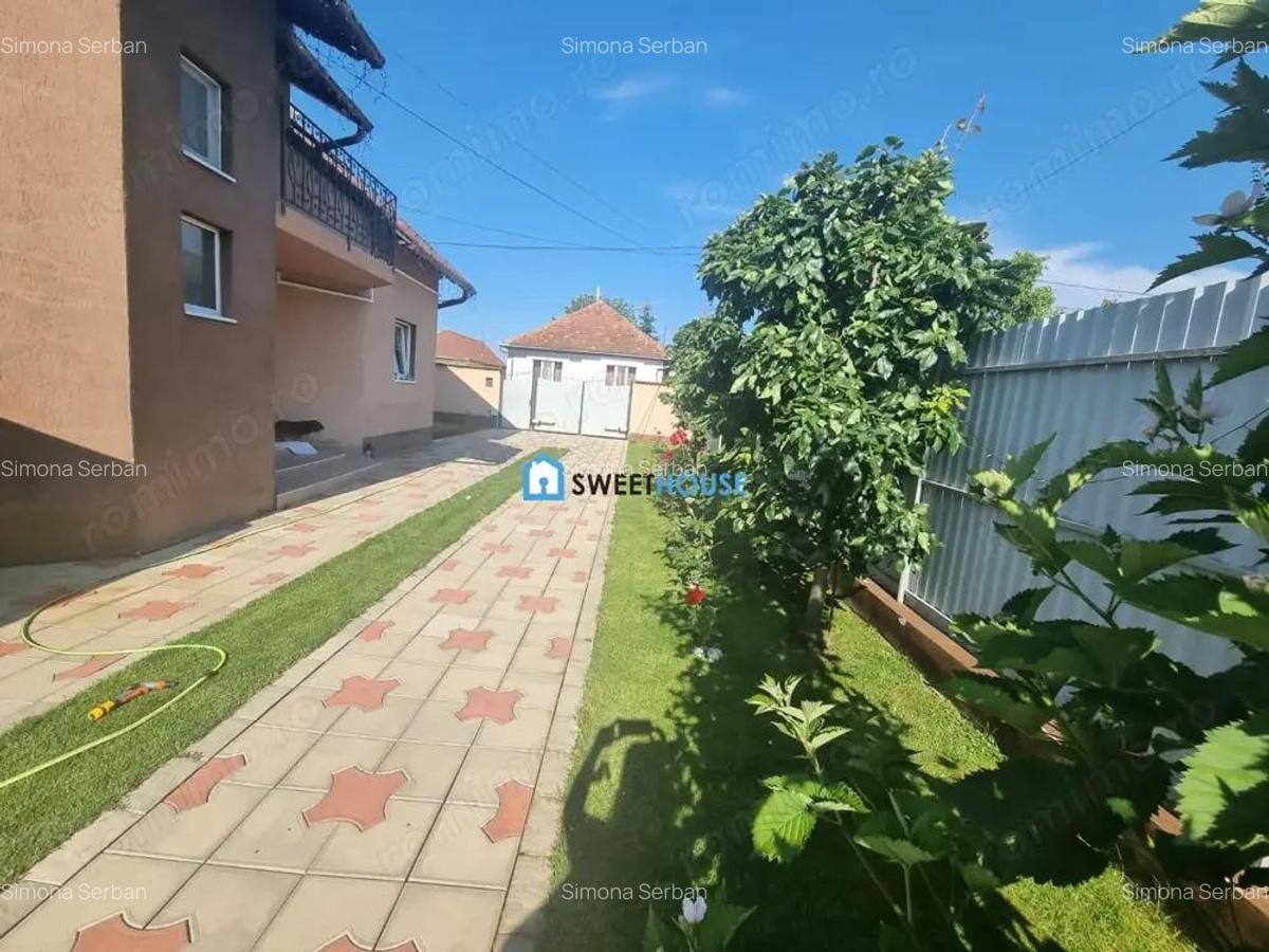 Casa recenta mobilata si utilata in zona linistita - 15
