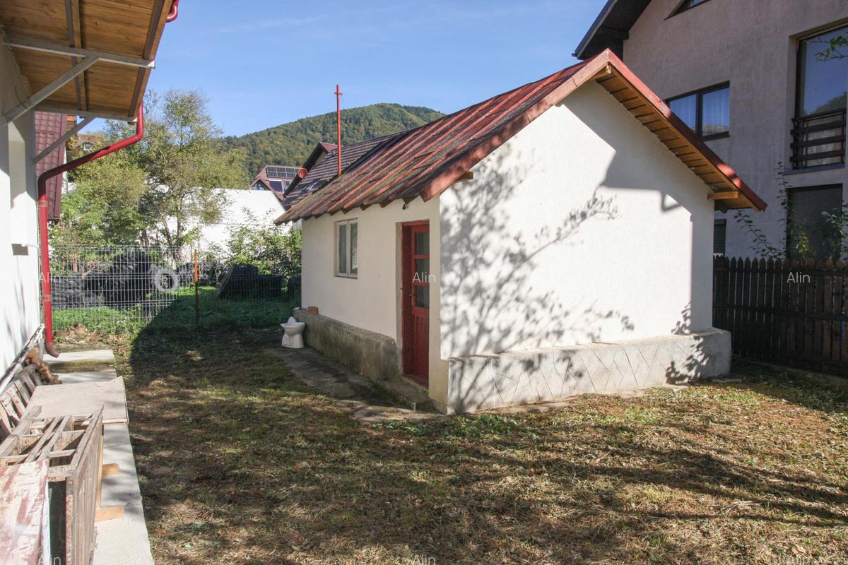 Casă cu 7 camere în Platoul Izvor - 3