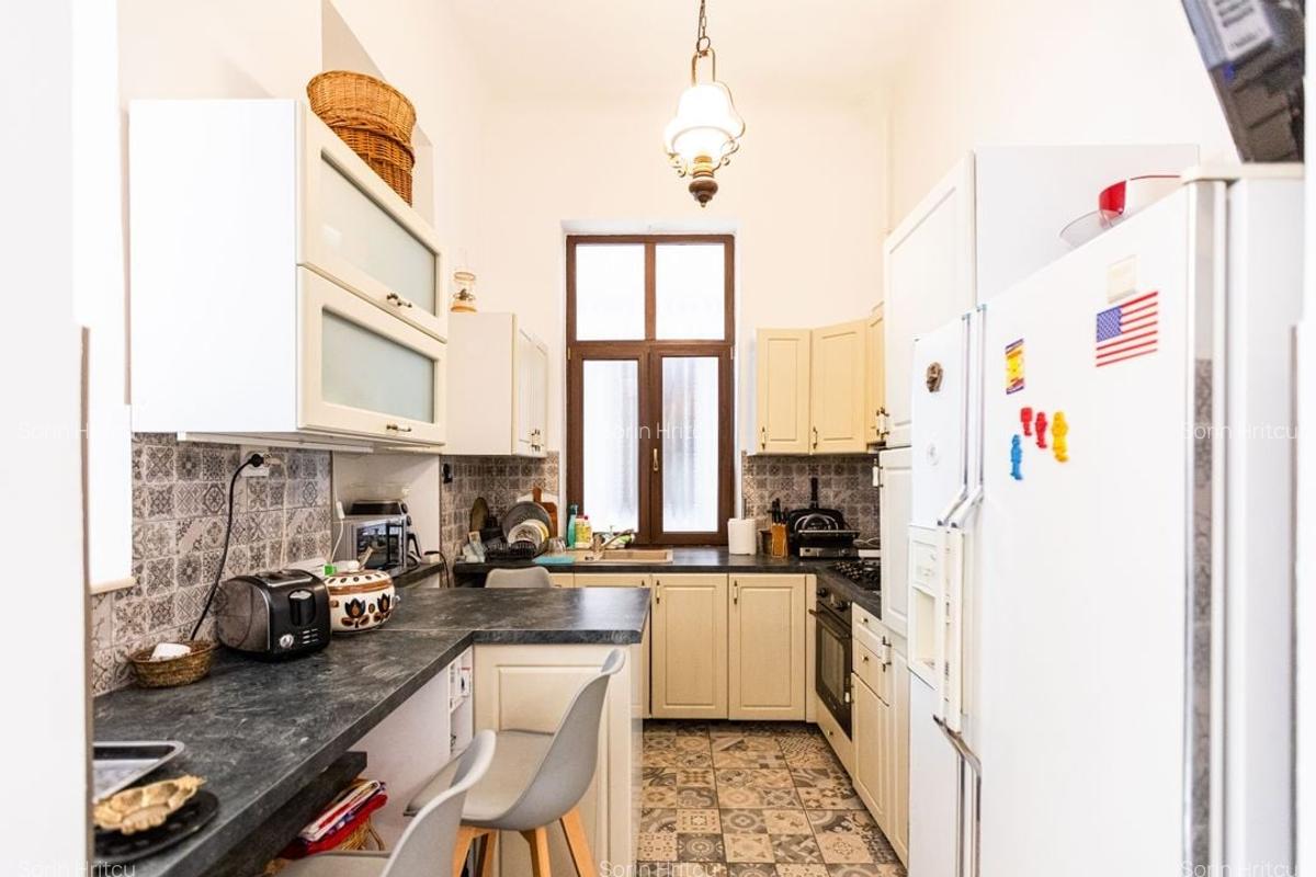 Apartament in imobil istoric - zona Baile Neptun - 3