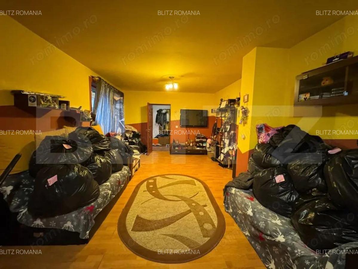 Casa cu 5 camere 300 mp in Hunedoara - 3