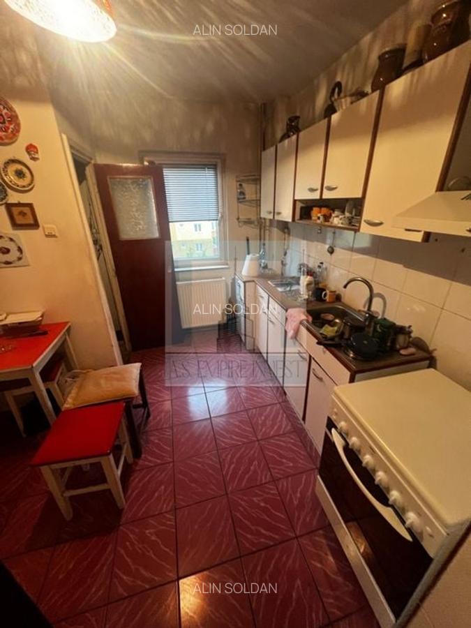 Apartament cu 4 camere decomandat în Griviței - 7