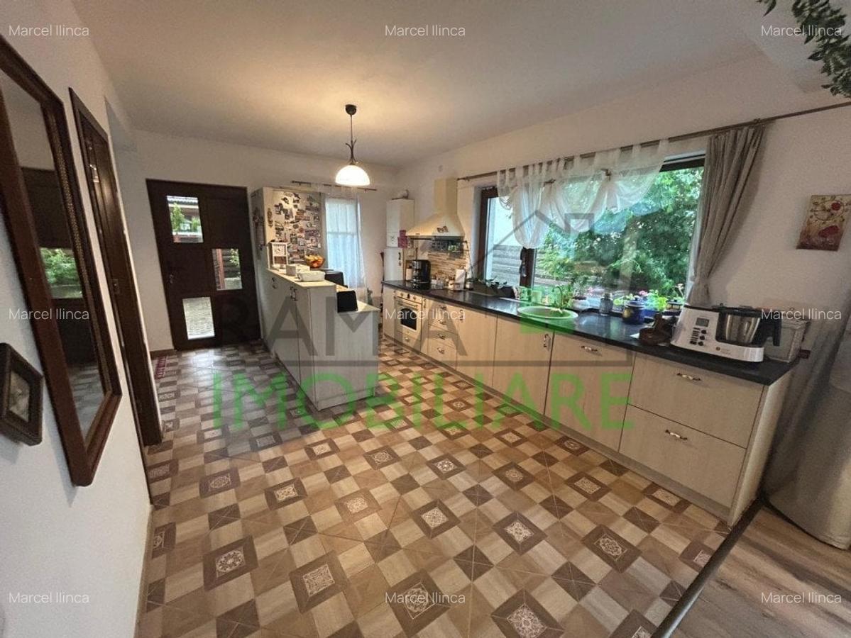 Casa moderna de vanzare in Cartier Izvor - Tarlungeni, la doar 4 km de Brasov - 2