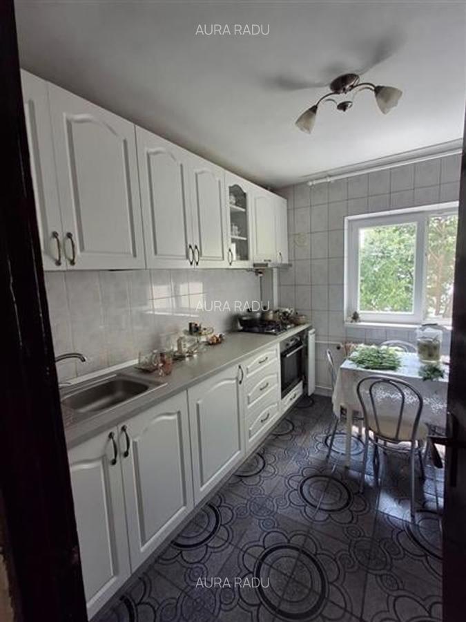 Apartament cu 3 camere decomandat în Doamna Ghica - 6