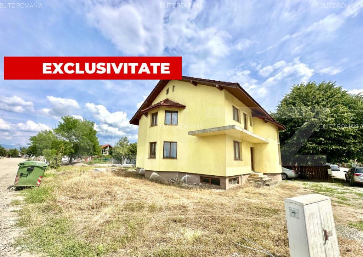Casa spatioasa cu 5 camere,interior la rosu,423 mp teren,Mic - 1