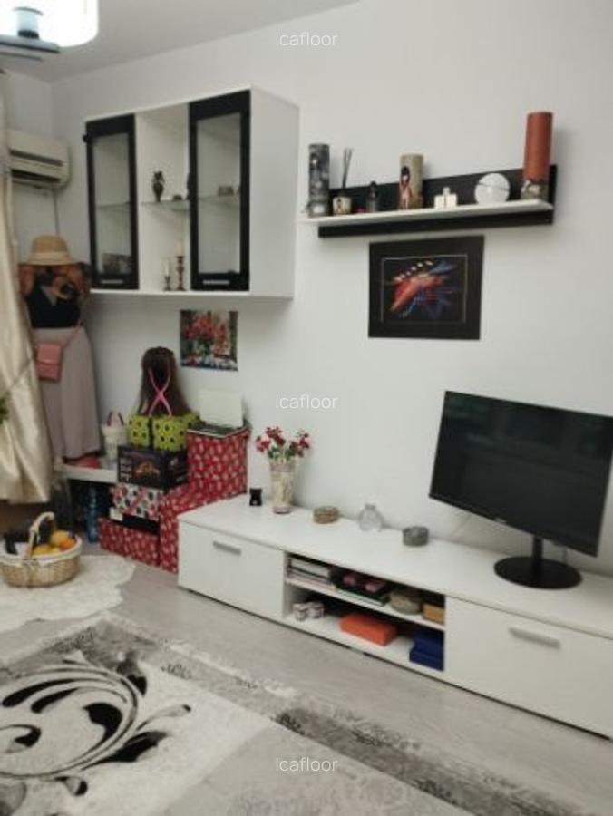VAND/SCHIMB - 2 cam dec./ Mobilat/ Central / Sector 2 / Proprietar / 128000 euro . - 2