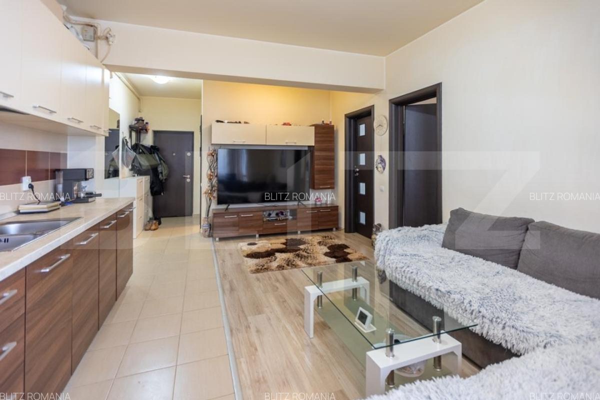 Apartament cu 3 camere, 53 mp, 2 balcoane, parcare, zona Salaj - 2