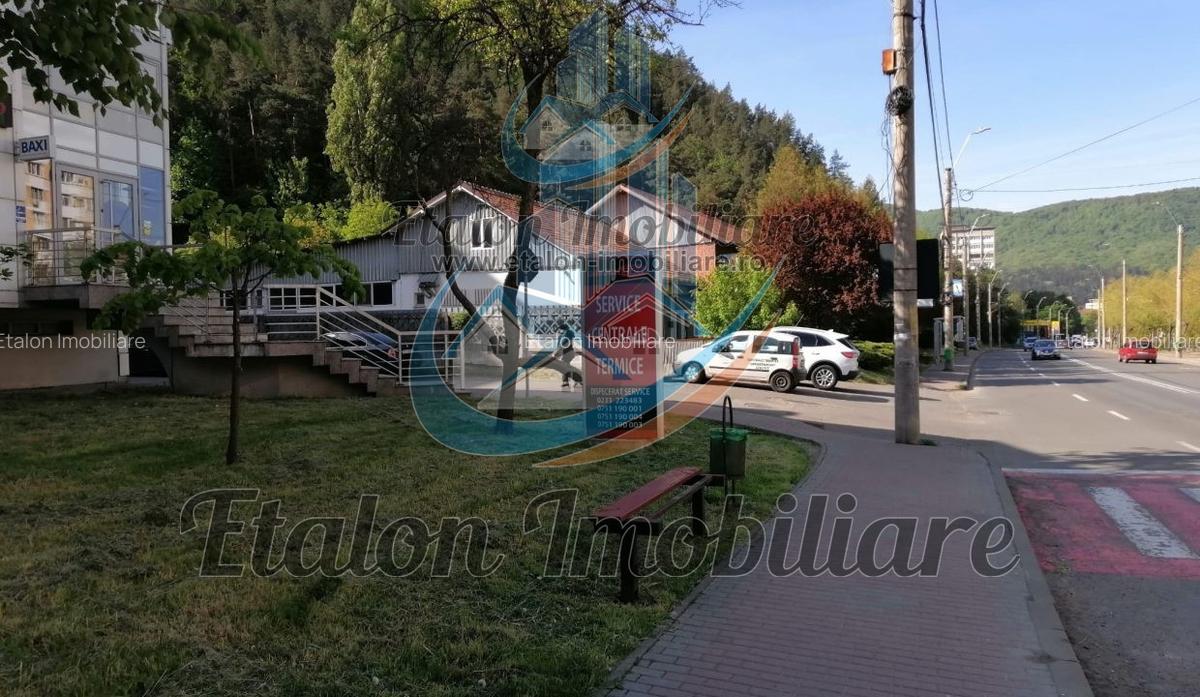 Apartament P+1, 4 camere, 2 bai, 3 balcoane, Zona Centrala Piatra Neamt - 2