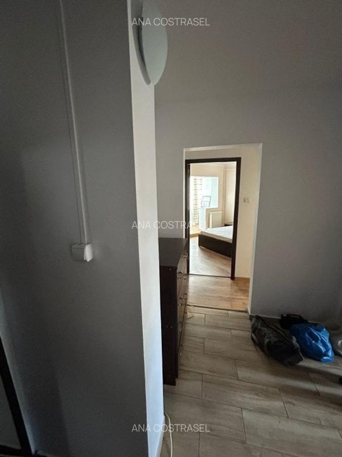 Apartament cu 2 camere, decomandat, zona Canta - 4