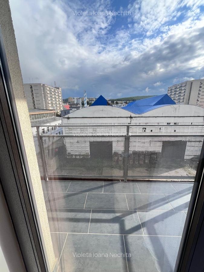 Apartament de închiriat, 3 camere, 64 mp, zona Piața Flora - 11