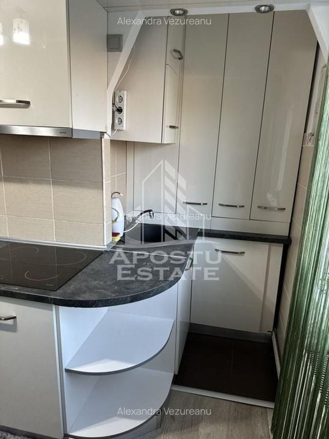 Apartament cu 2 camere, 2 bai, 2 balcoane,decomandat, renovat,Soarelui - 4
