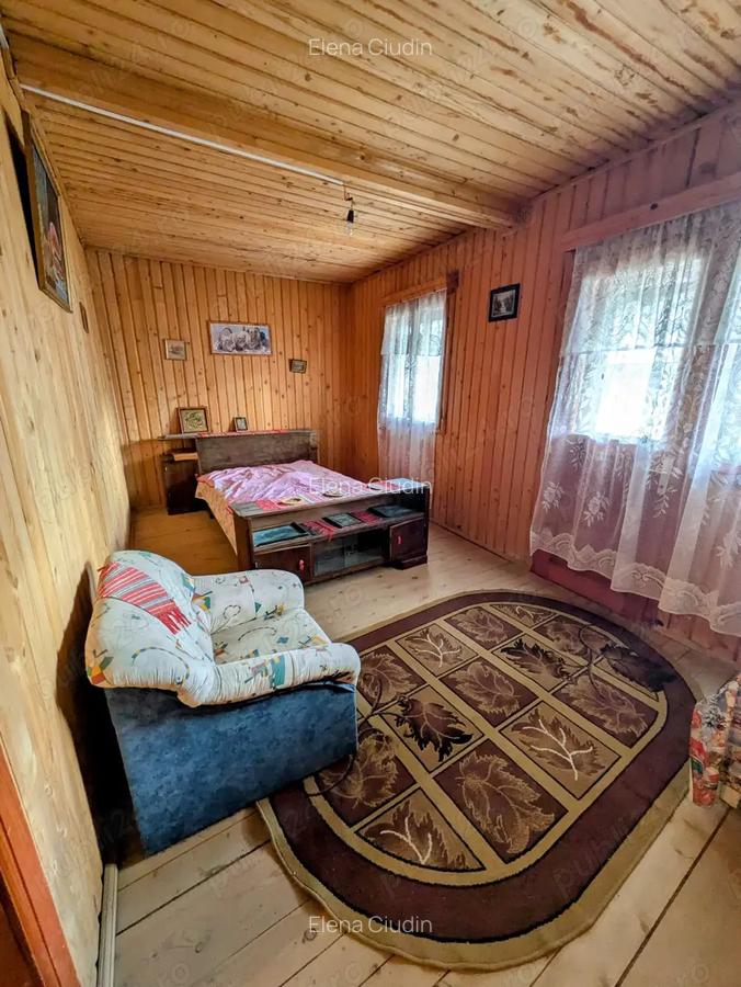 Casa cu teren generos de vanzare in Comarnic, Prahova aproape de DN1 - 8