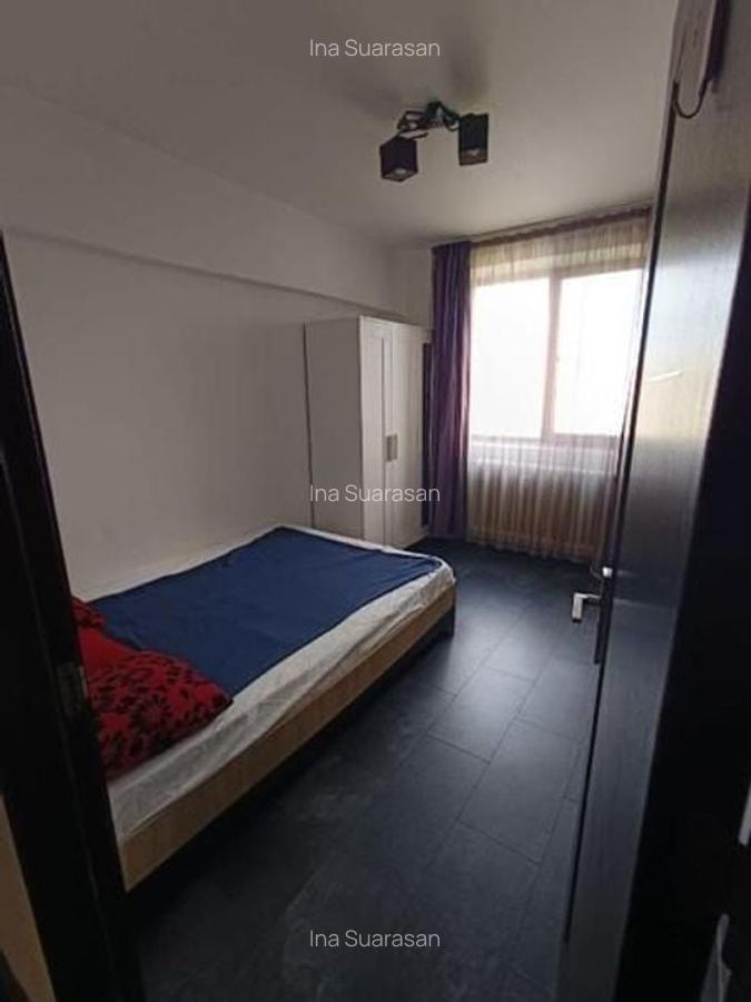 De vanzare Apartament 3 camere Tineretului, central - 4