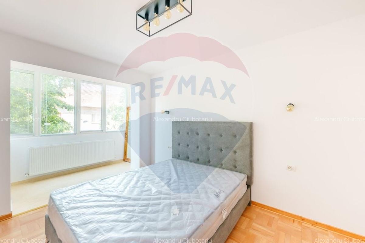 Apartament de inchiriat cu 3 camere - zona ultracentrala - 4