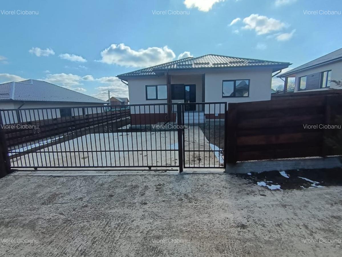 CASA SINGLE DEOSEBITA 4 CAMERE,VALEA LUPULUI ,IASI - 1