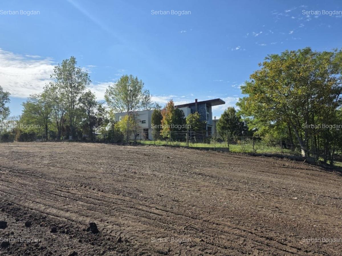 Teren cu deschidere la lac, zona Snagov - 3