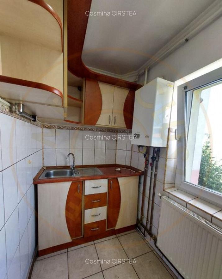 Garsoniera de inchiriat -langa Spitalul de Pediatrie - str D - 16
