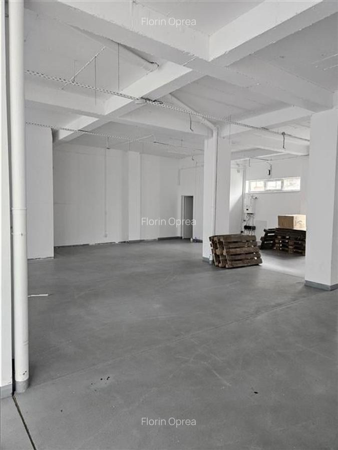 Spatiu Comercial - 200 mp - Showroom - Servicii - Clinica Medicala - 2 Spatiu Comercial - 200 mp - Showroom - Servicii - Clinica Medicala - 2